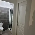 Secteur Coutras - Meublés Au Calme- Séjours Professionnels Et Temporaires Appartement *
