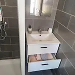 Appartement Secteur Coutras - Meublés Au Calme- Séjours Professionnels Et Temporaires *